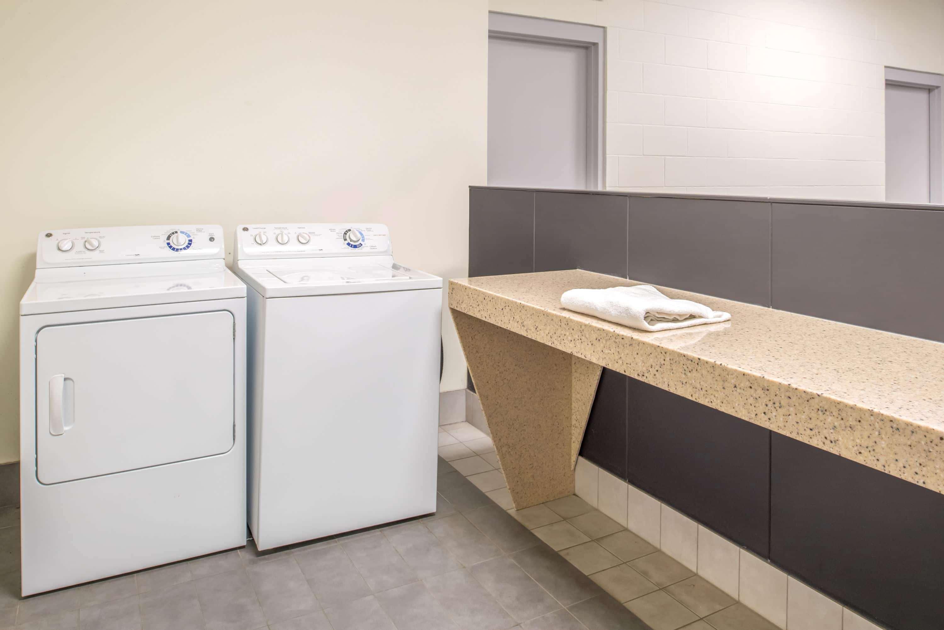 Ramada By Wyndham Hotel 2*