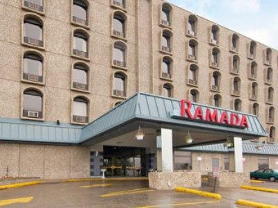 Hotel Ramada By Wyndham Saskatoon